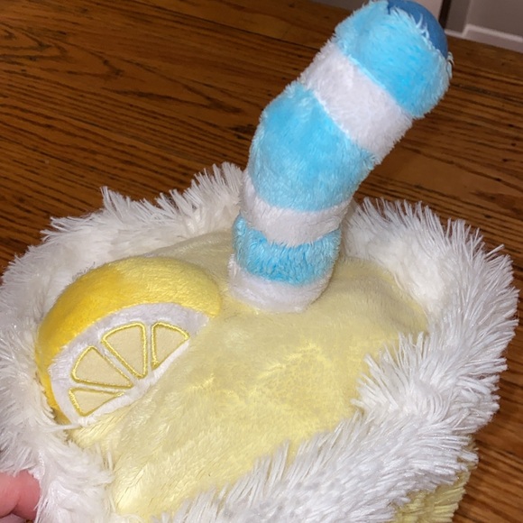 Lemonade squishable nwot - Picture 4 of 4